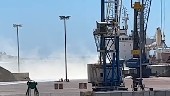 Vecinos de Varadero y Santa Adela reclaman apoyo para la solución de los problemas de polución atmosférica y acústica creados por el Puerto de Motril
